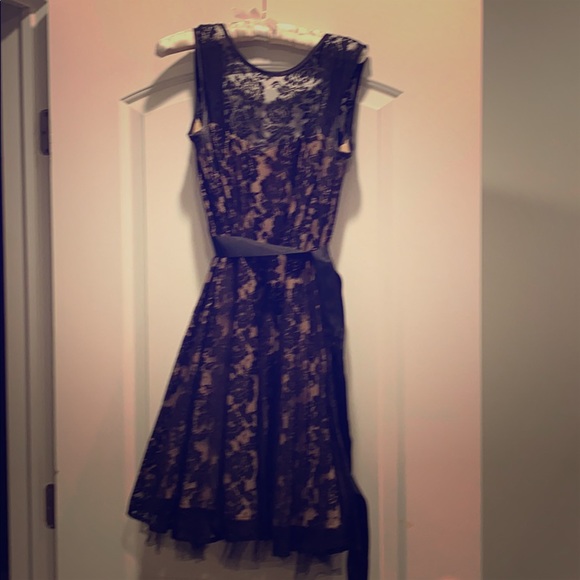 Black cocktail dress - Picture 1 of 3